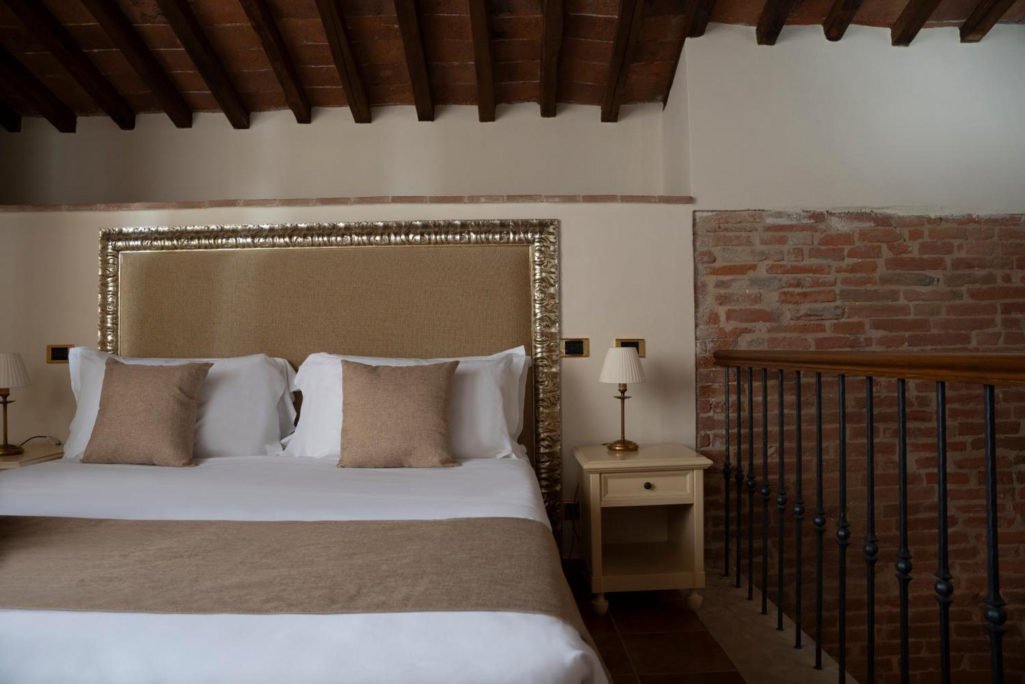 Castello Di Leonina Relais - Adults Only Hotel Сиена Екстериор снимка