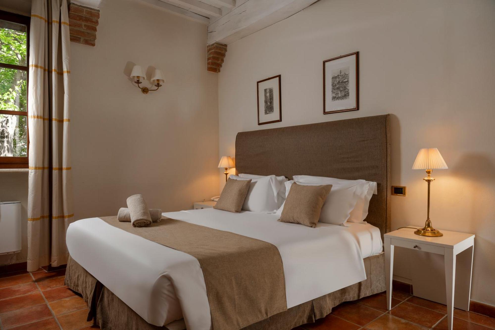 Castello Di Leonina Relais - Adults Only Hotel Сиена Екстериор снимка