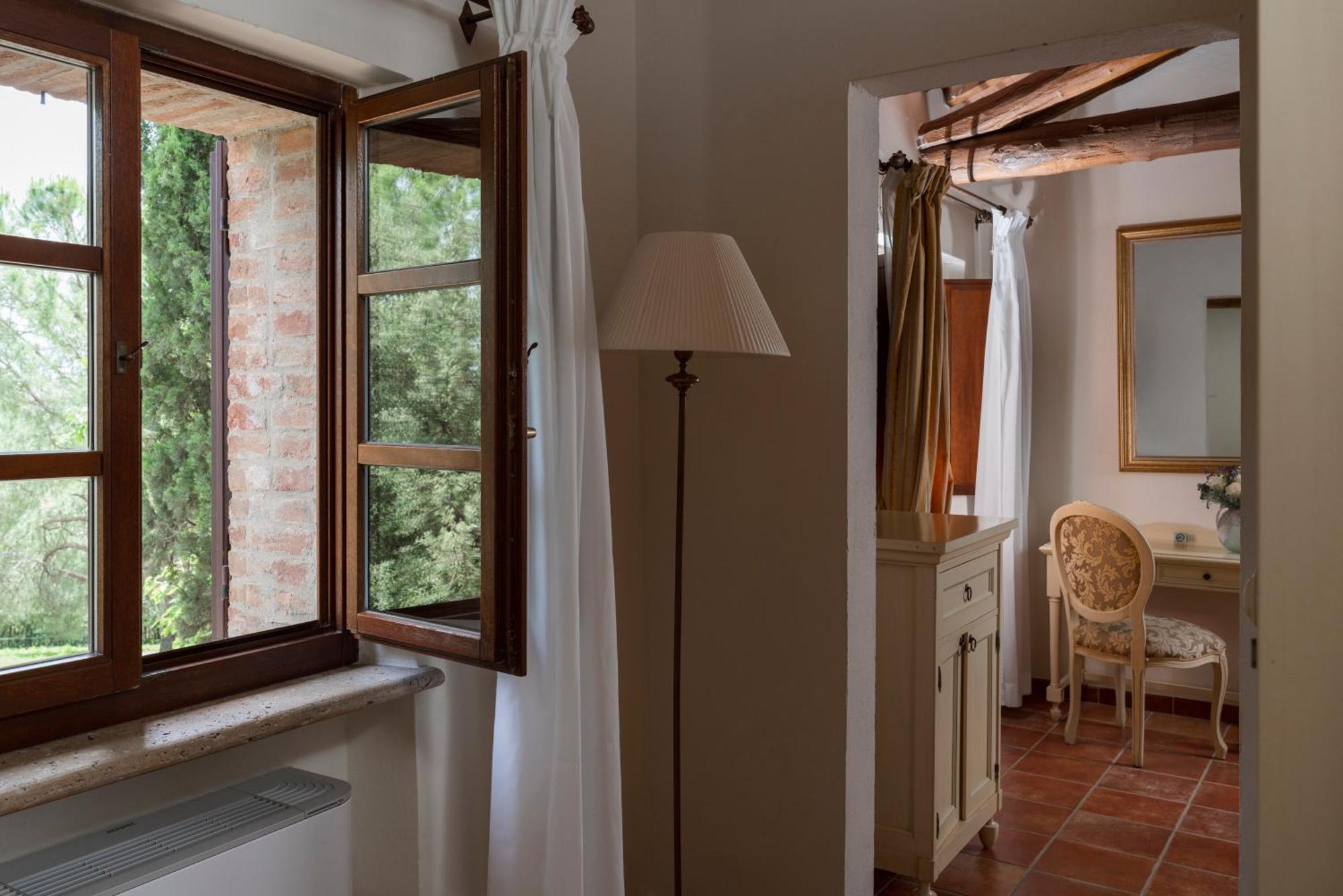 Castello Di Leonina Relais - Adults Only Hotel Сиена Екстериор снимка