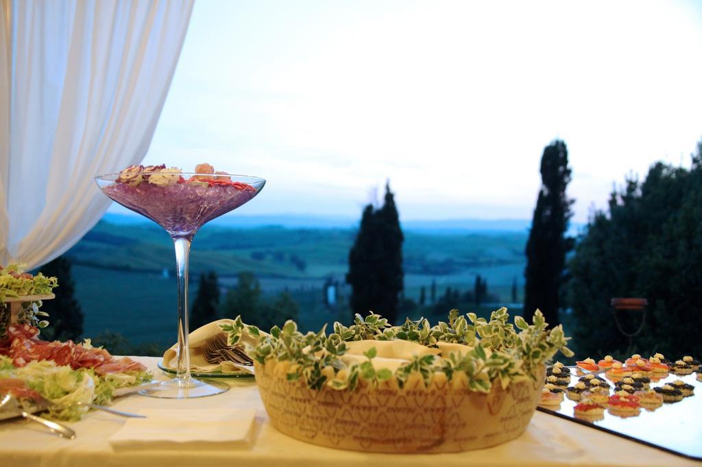 Castello Di Leonina Relais - Adults Only Hotel Сиена Екстериор снимка