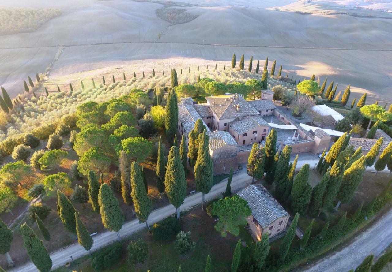 Castello Di Leonina Relais - Adults Only Hotel Сиена Екстериор снимка